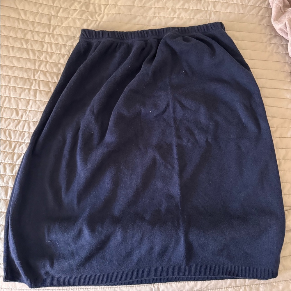 navy blue sweater skirt